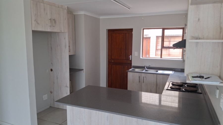 2 Bedroom Property for Sale in Wavecrest Eastern Cape